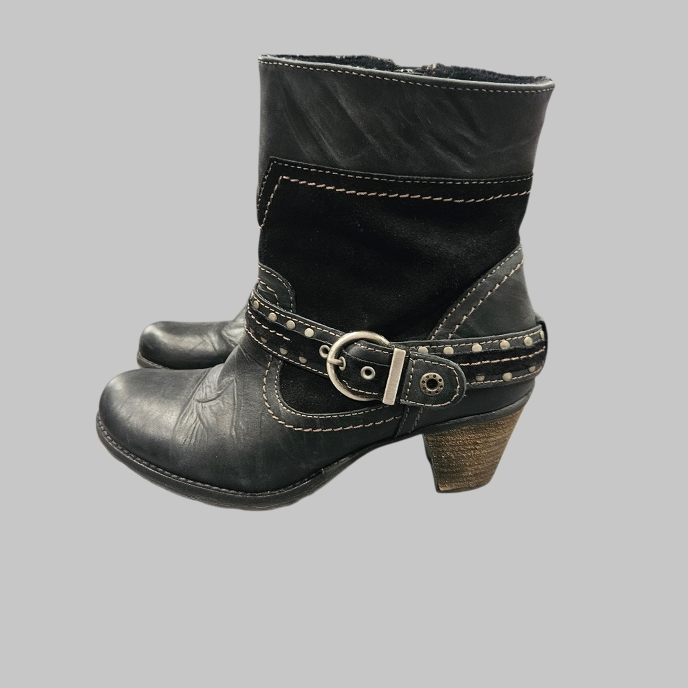 Dromedaris Women Black Leather Studded Strap Ankle Bootie Moto Heel 7.5-8 (38EU)